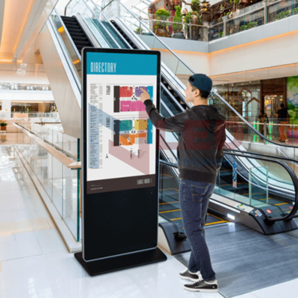 man-hinh-quang-cao-lcd-chan-dung-55inch